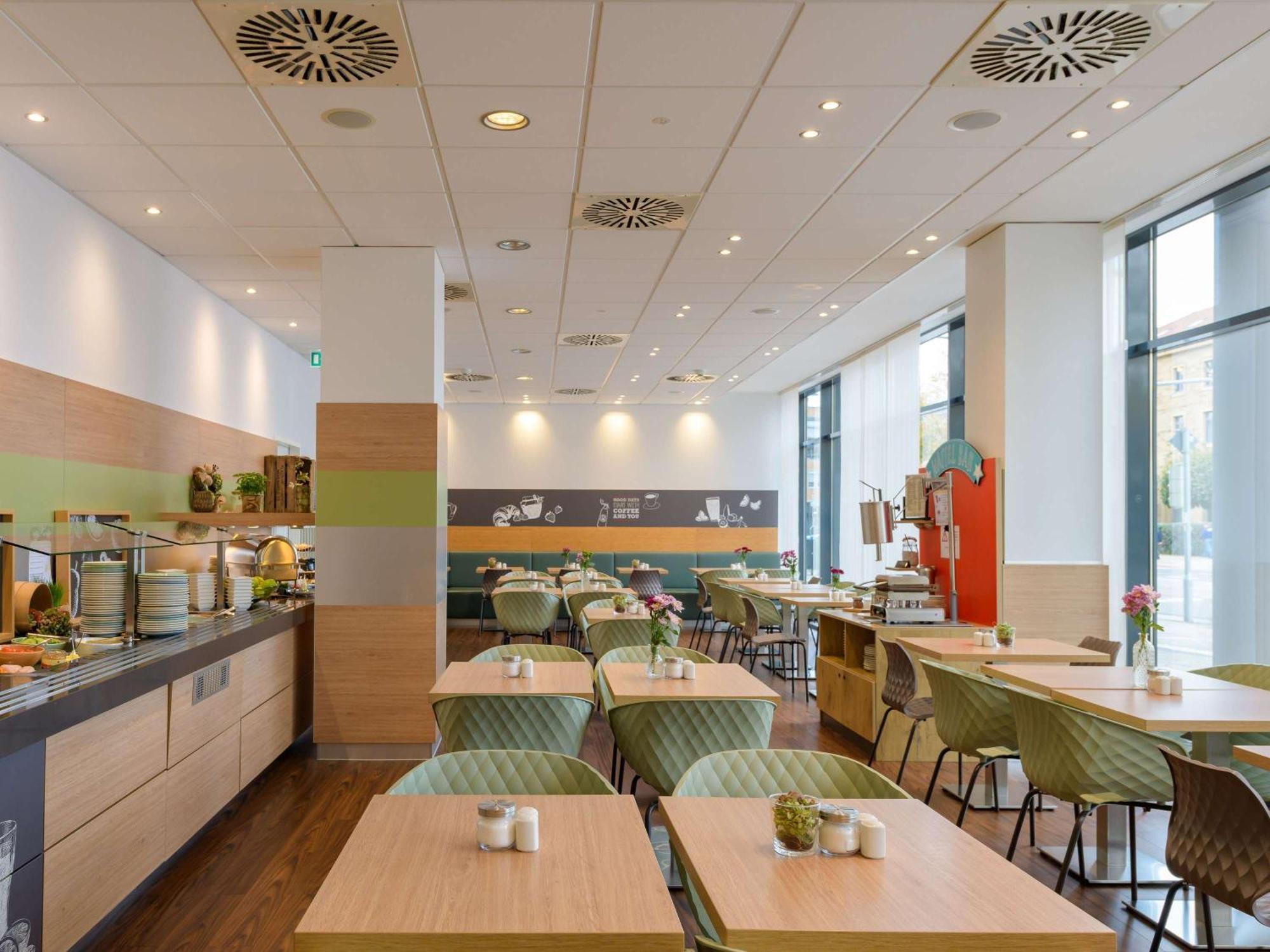 Ibis Heilbronn City Exterior foto