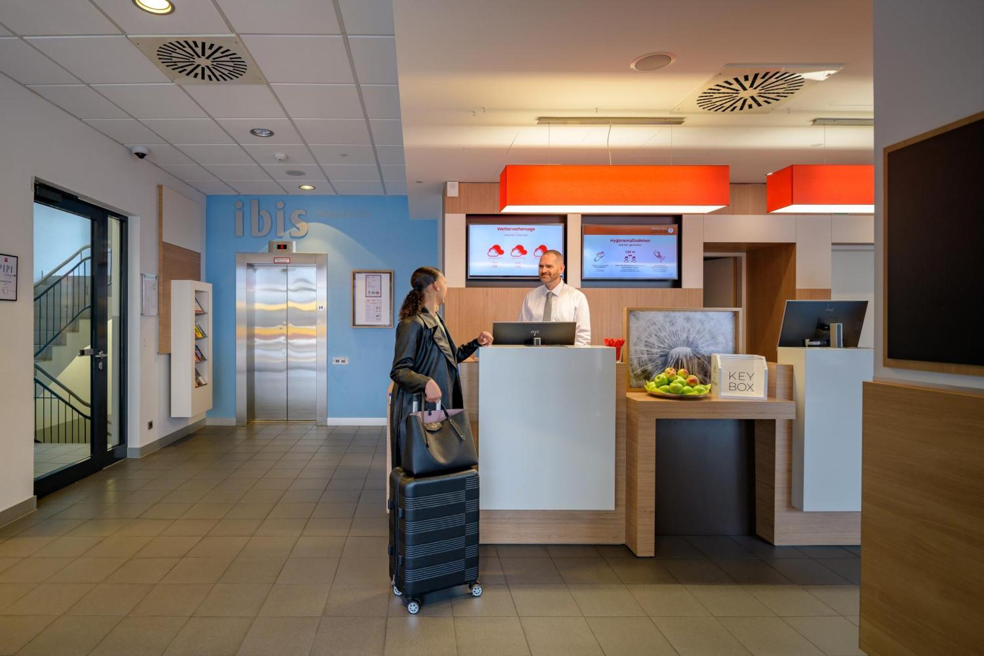 Ibis Heilbronn City Exterior foto